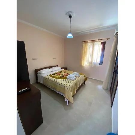 Apartment And Thomas 11